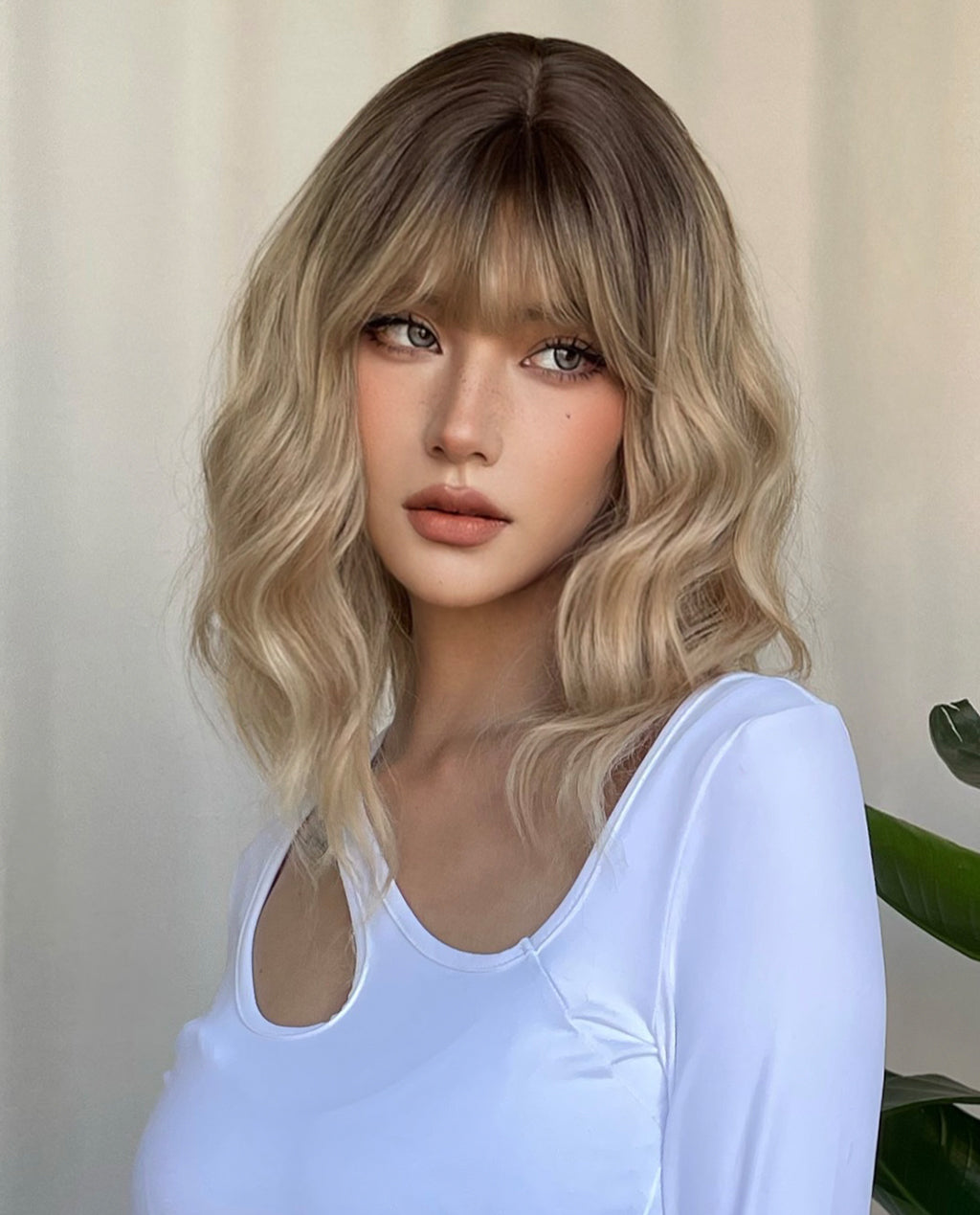 Short Wavy Synthetic Wig With Bangs - Ombre Blonde - ABHAIR